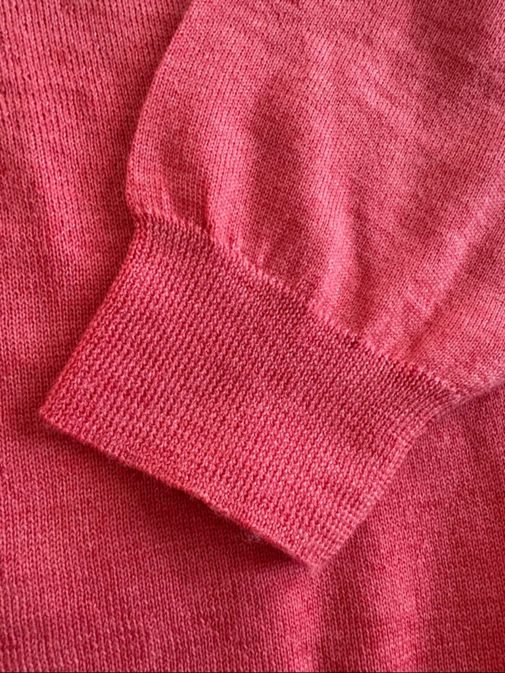 Bobby Jones Men’s V-Neck Sweater L Coral Red 100% Extra Fine Merino Wool NWOT - Picture 8 of 8